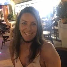 Elaine Humphreys's Instagram, Twitter & Facebook