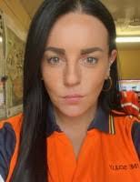 Christine Scully's Instagram, Twitter & Facebook