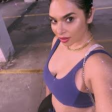 Cindy Rolling's Instagram, Twitter & Facebook