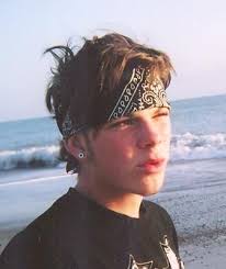 Derek Larson Obituary (2011)