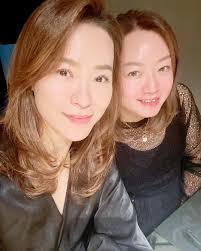 Pro Bridal Makeup Kelly Ng