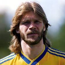 Pel que fa a clubs, defensà els colors de ifk göteborg, sl benfica i atalanta. Pes Miti Del Calcio View Topic Glenn Stromberg 1981 1988
