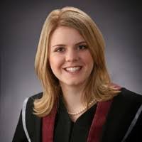 Kellie Nicholson's Instagram, Twitter & Facebook