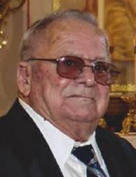 Pat Derouen's Instagram, Twitter & Facebook