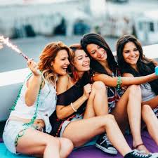 Whether it's their personality or something we don't get to see, we're not really sure. 8 Reasons The Hottest Girls Are Always Single