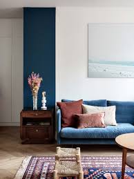 4 Navy Blue Decor Ideas That Are Far From Boring Blue Couch Living Room Blue Couch Living Blue Living Room