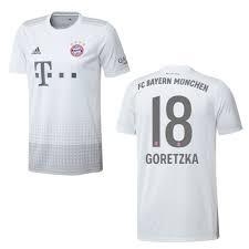 Born 6 february 1995) is a german professional footballer who plays as a midfielder for bundesliga club bayern munich and the. Fc Bayern Munchen Trikot Away Kinder 2019 2020 Goretzka 18 Sportiger De