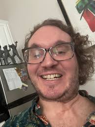 Mike Pinto seems to be one of the coolest human musicians there is in the  reggae rock genre. I would absolutely cherish it if a good human was able  to give me