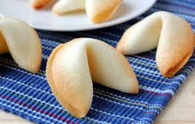 La Recette Des Biscuits Chinois Parfait Pour Faire Passer Vos Messages Recipe Cookie Recipes Valentines Cookies Recipe Fortune Cookies Recipe