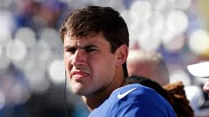 Daniel Jones replaces Eli Manning as Giants starting quarterback