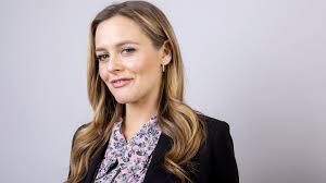 Oh my god, we're totally bugging! Why Alicia Silverstone Said Hell No To Hollywood Before American Woman Brought Her Back Vanity Fair