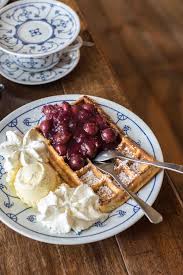 Urlaub In St Peter Ording Kuhe Streicheln Matjes Essen Und Viel Sand Waffeln Nordsee Stpeterording St Peter Ording Ording Lebensmittel Essen
