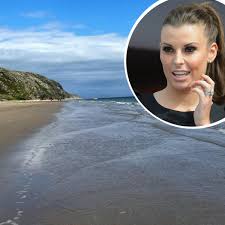 Mickey rooney, jan rooney and chris rooney at the premiere of night at the museum. 8kxorpbwni1znm