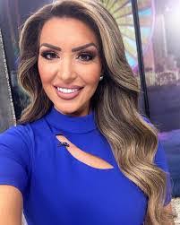 Rachel Goble's Instagram, Twitter & Facebook