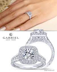 Elaine Vintage 14k White Gold Round Halo Engagement Ring 3 250 Round Diamond Engagement Rings Halo Engagement Rings Round Halo Engagement Rings