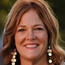 Jill Bess's Instagram, Twitter & Facebook