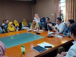 Indikator angka partisipasi merupakan indikator pendidikan yang mengukur tingkat partisipasi sekolah penduduk menurut kelompok umur sekolah atau jenjang pendidikan tertentu. Optimalkan Peran Pekerja Sosial Dalam Pengentasan Permasalahan Sosial Website Resmi Pemerintah Provinsi Banten