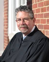 Voters Guide: 10 vie for 7 State Supreme Court seats