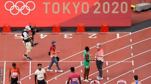 Jamaican usain bolt sets a new olympic record as he retains his 100m gold medal at the london 2012 olympics on the 5 august 2012.fellow jamaican yohan. Uw5boyxtf6t6wm