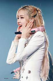 Pin De Tram Em Bllckpiik Penteados Coreanos Femininos Kpop Feminino Penteados Coreanos