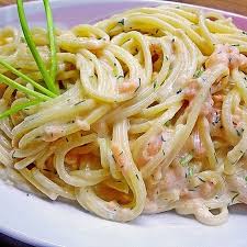 Bandnudeln Mit Einer Lachs Frischkasesauce Von Saya1981 Chefkoch Frischkase Sauce Bandnudeln Rezept Bandnudeln Mit Lachs
