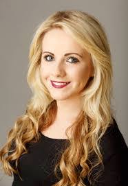 Jess Hackett's Instagram, Twitter & Facebook