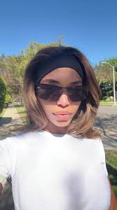 Okay I’m not really throwing them out but you get my point lmao no more  bonnets! Silk scarves only 💅🏾