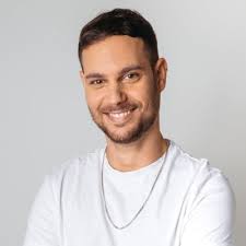 How to Organize Your Writing for Creativity