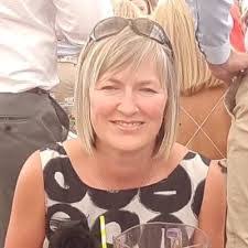 Amanda Witter's Instagram, Twitter & Facebook