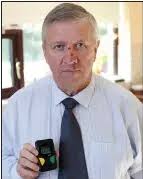 I owe my life to RTÉ star Derek Mooney's CPR saved cyclist