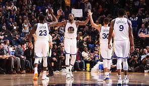 Während die warriors zum angriff blasen, gibt es vor allem in oklahoma city und. Golden State Warriors Tabelle Team Kader Roster Gehalter Erfolge News