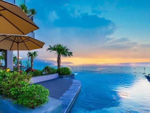 Top 5 khách sạn Đà Nẵng có hồ bơi vô cực siêu đẹp 2025