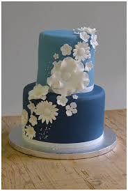 Lernen Von Den Besten Wie Man Eine Hochzeitstorte Macht Torte Hochzeit Torte Mit Fondant Uberziehen Und Hochzeitstorte