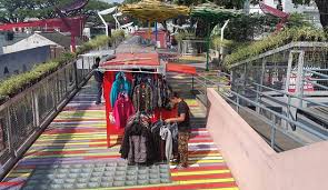Suasana Teras Saat Pagi Hari Masih Sepi Photo De Teras Cihampelas Bandung Tripadvisor