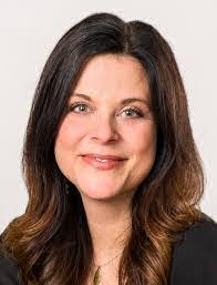 Pamela Pelham's Instagram, Twitter & Facebook