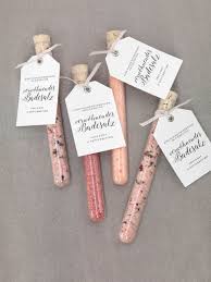 Badesalz Rezepte Fur Gastgeschenke Fur Eure Hochzeit Diy Hochzeitsgeschenk Gastgeschenke Personalisierte Gastgeschenke