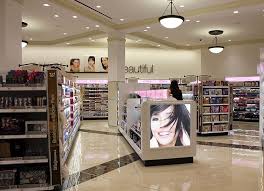 Health And Beauty Store Szukaj W Google Beauty Store Design Home