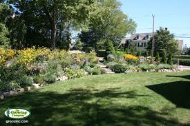 A Natural Looking Garden Design Similar To The Classic English Garden Landscape Services Landscape Design Landscape Construction
