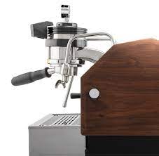 When the owners of la marzocco set out to create their dream home machine, they challenged their team to fit all the quality commercial components into a kitchen ready machine ideal for the discerning barista at home born from a. Gs3 A Countertop Legacy La Marzocco