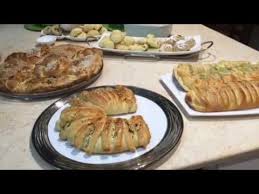 العجينه الماسيه تصلح لكل شي وإحشيها أي حشوه تحضير مدام دلال حناوي Food Food And Drink Arabic Food