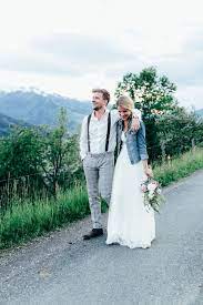5 out of 5 stars. 23 Ways To Rock A Denim Jacket At Your Wedding Weddingomania