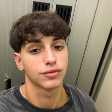 Simoneyni (@alan.simoninii)