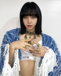 Check spelling or type a new query. These 20 Photos Of Blackpink Lisa S Short Haired Visuals Will Have You Falling Even More In Love With Her Koreaboo