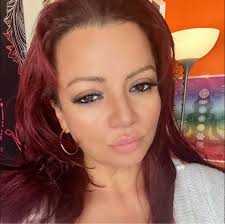 Outside patio furniture 4 chairs umbrella with a umbrella stand 40 dollar's  firm must pick up no phone numbers no holds messenger only!