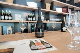 Harmonisch und fruchtig mit einem hauch von kirsc Sparkling Bio Weingut La Cantina Pizzolato Villorba Treviso Italien Weinbox Raum Fur Genuss Mattsee Salzburg