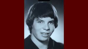 Obituaries: Barton; Duncan; Moore; Runge; Wattenberg; Williams