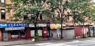 Mit 4,5/5 von reisenden bewertet. West Side Rag 3 Star Coffee Shop Leaves Behind A Mess And A Virtually Abandoned Block