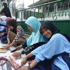 Maybe you would like to learn more about one of these? Smp It Masjid Syuhada University