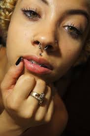 Pinterest Vshnta Dudak Piercingleri Burun Piercing Kulak Piercingleri