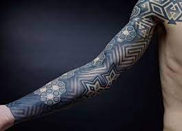 Este tatuaje de manga contiene una fascinante variedad de fauna: Tatuajes En Mangas Para Hombres Tatuaje Manga Hombre Color Blessed Tatuaje Amy Faideringed
